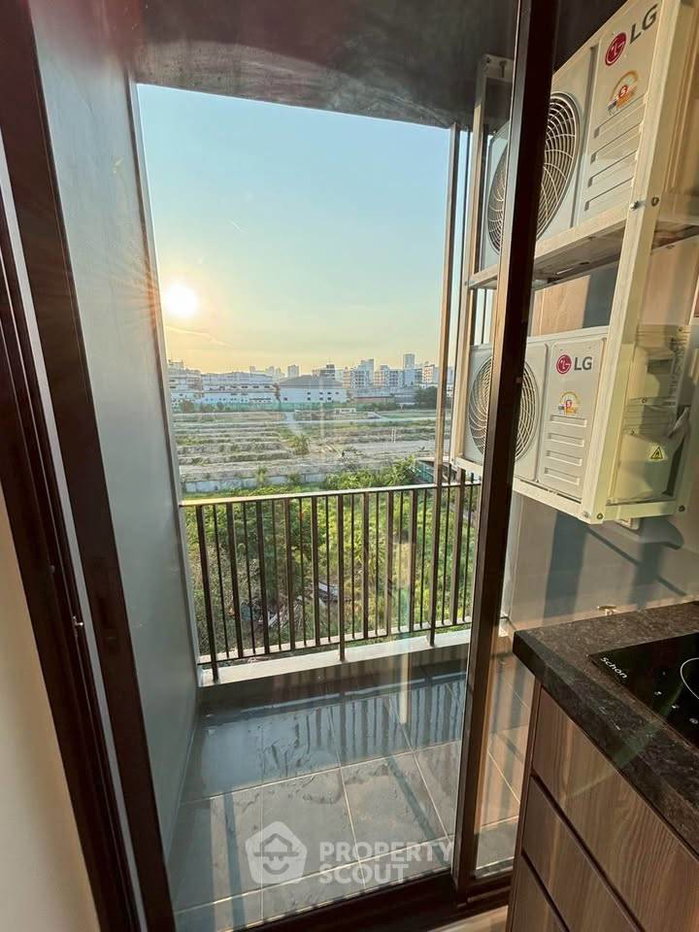 รูป คอนโด 1-ห้องนอน ที่ ซีรอคโค บางนา 36 ใน บางนาเหนือ (ID 2811173) - รูปที่ 9/11