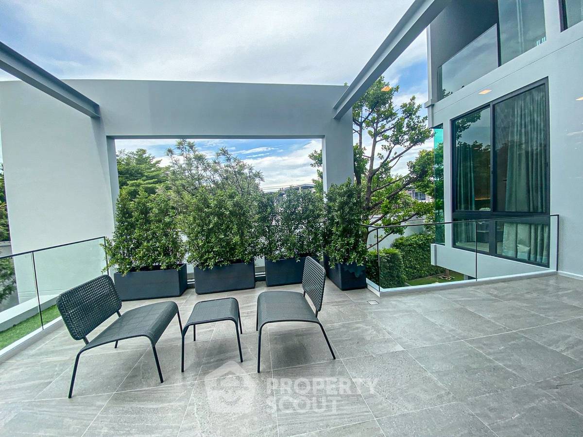 รูป บ้าน 4-ห้องนอน ที่ วีเว่ กรุงเทพกรีฑา ใกล้ กรุงเทพกรีฑา (ID 2810346) - รูปที่ 31/32