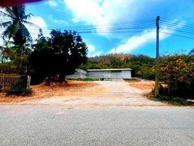 เช่าโรงงาน ถนนอโศก : ให้เช่าโกดัง 850 ตรม.พร้อมลานกว้าง แหลมฉบัง ศรีราชา