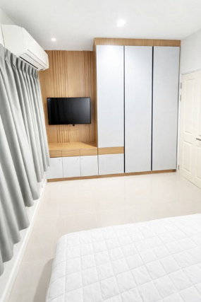 รูป ลดค่าเช่า 50% 2ชั้น 4นอน 4น้ำ คฤหาสน์เฟอร์ครบ ใกล้ แฟชั่นไอส์แลนด์ 50 ตร.ว. 200 ตร.ม. บ้านเดี่ยวหรูหรา นวมินทร์ เดอะมอลล์บางกะปิ 3 กม. - รูปที่ 7/8