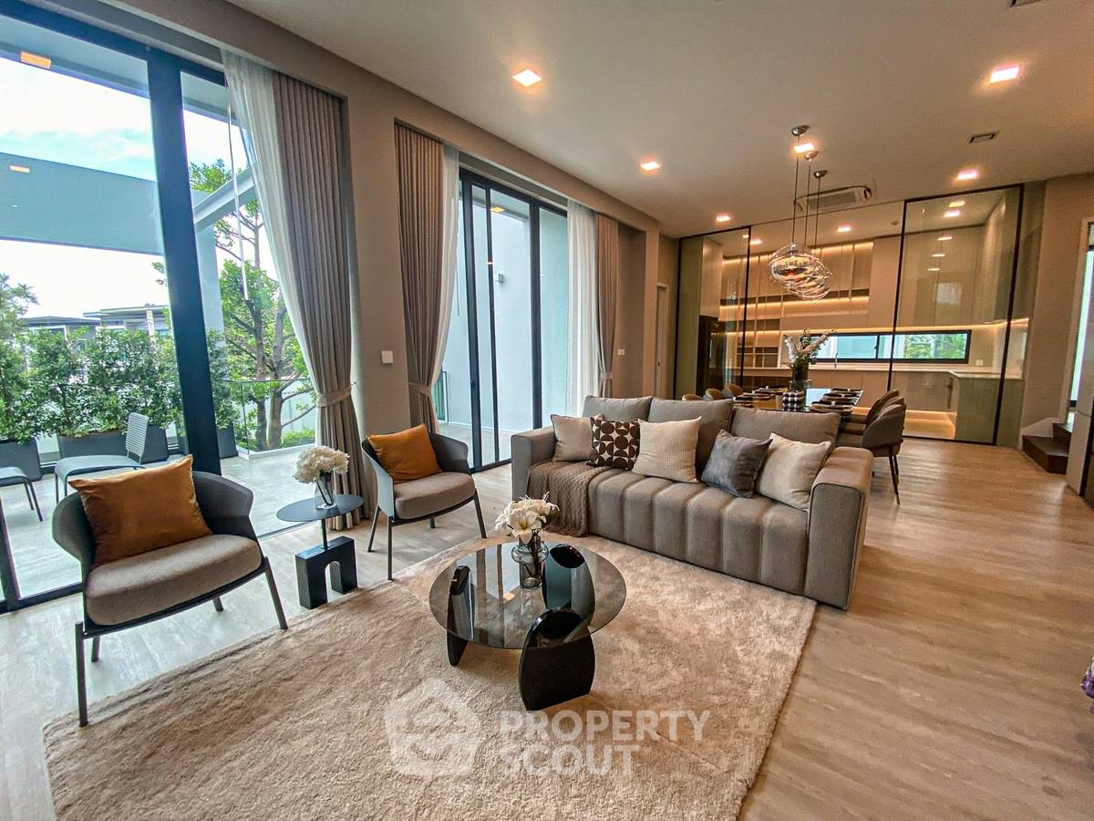 รูป บ้าน 4-ห้องนอน ที่ วีเว่ กรุงเทพกรีฑา ใกล้ กรุงเทพกรีฑา (ID 2810346) - รูปที่ 2/32