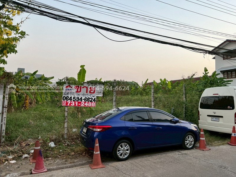 รูป ขายที่ดิน ถมแล้ว ซอยพหลโยธิน51 เข้าซอยประมาณ 1 กิโลเมตร ใกล้รถไฟฟ้า BTS - รูปที่ 2/5