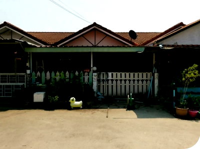 ทาวน์โฮม ชลบุรี : BP00582 ขายทาวน์เฮ้าส์ หมู่บ้านสุขสิริ ตำบลตะเคียนเตี้ย อำเภอบางละมุง จังหวัดชลบุรี