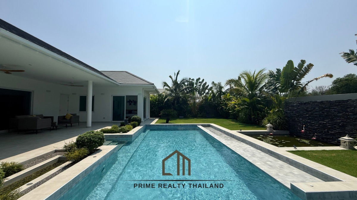 รูป วิลล่าหรูสไตล์โมเดิร์นพร้อมสระว่ายน้ำ - รูปที่ 2/28