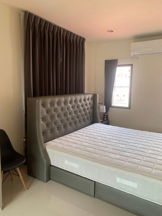 รูป 🏡HM143 | ให้เช่าบ้านเดี่ยว 2 ชั้น เคซี พาร์ควิลล์ 3 รีโนเวทใหม่ทั้งหลัง จอดรถ 4 คัน เลี้ยงสัตว์ได้ (รับชาวต่างชาติ) 🐶🐱 - รูปที่ 4/18