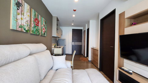 Rhythm Sathorn Condo for Rent 1 Bedroom near BTS Call 063-6165390