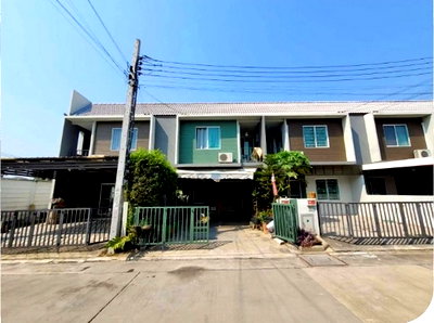 ทาวน์โฮม วิทยาลัยเทคโนโลยีทางการแพทย์และสาธารณสุขกาญจนาภิเษก : BB13346 ขายทาวน์เฮ้าส์ หมู่บ้าน เดอะคัลเลอร์ พรีเมี่ยม กาญจนาภิเษก-ราชพฤกษ์ ตำบล ไทรน้อย อำเภอ ไทรน้อย จังหวัด นนทบุรี