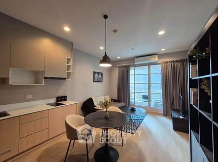รูปภาพ 2-BR Condo at Baan Klang Krung Siam-Pathumwan Condominium near BTS Ratchathewi (ID 2810026)