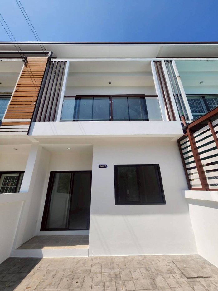 รูป บ้านทาวน์โฮม ซ.บุญพุฒ ซอย บุญพุฒ แขวงจองทอง จ.กรุงเทพ - รูปที่ 1/7