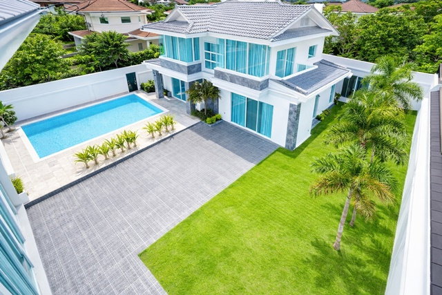 รูป ใกล้ถนนชัยพฤกษ์ ให้เช่าบ้าน Pool Villa 5 นอน 102 ตร.ว. 300 ตร.ม. ถ.จอมเทียน AIRBNB น้ำ สระว่ายน้ำส่วนตัว เฟอร์ฯครบ ตลาดชุมชน 800ม - รูปที่ 1/8