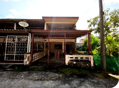 Townhouses for sale Thung Song Nakhon Sri Thammarat : FOR SALE  TOWNHOUSE PROPERTY  1638000 BAHT.