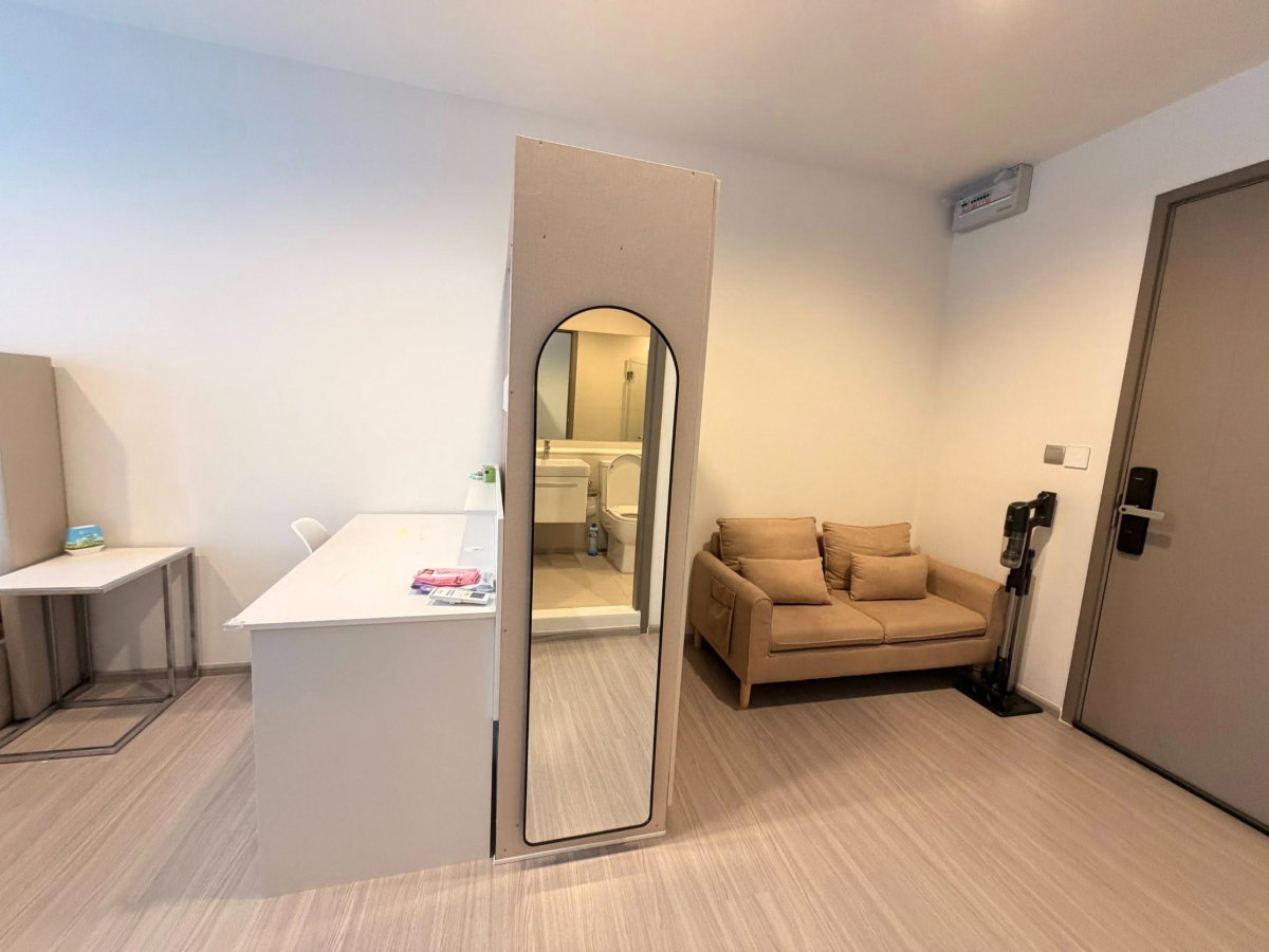 รูป ให้เช่า คอนโดโซน NEW CBD ใกล้ MRT พระราม 9 | Life Asoke Hype | ห้องตกแต่งพร้อมอยู่ ห่างจากฟอร์จูนทาวน์ เพียง 300 เมตร ,ใกล้ Central พระราม 9 - รูปที่ 3/5