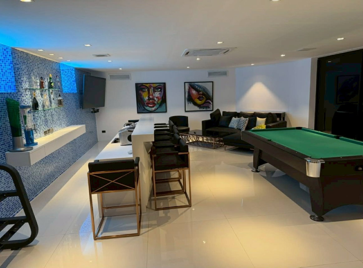 picture Luxury house for sale, Pattaya City - 9/19