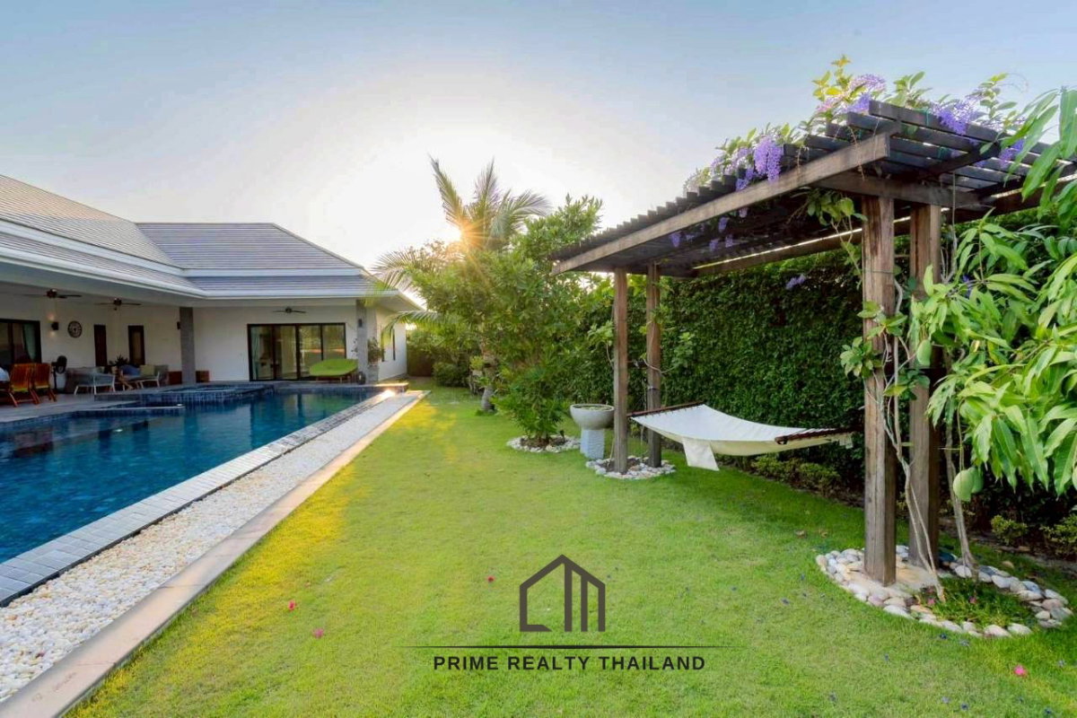 รูป พูลวิลล่าหรูสุดเอ็กซ์คลูซีฟ พร้อมสระอินฟินิตี้และสวนส่วนตัวขนาดใหญ่ - รูปที่ 6/29