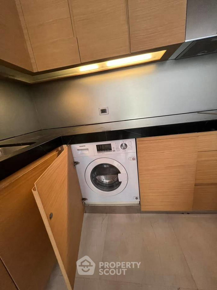 รูป คอนโด 1-ห้องนอน ที่ ศาลาแดง เรสซิเด้นซ์ คอนโดมิเนียม ใกล้ MRT สีลม (ID 2810582) - รูปที่ 5/16