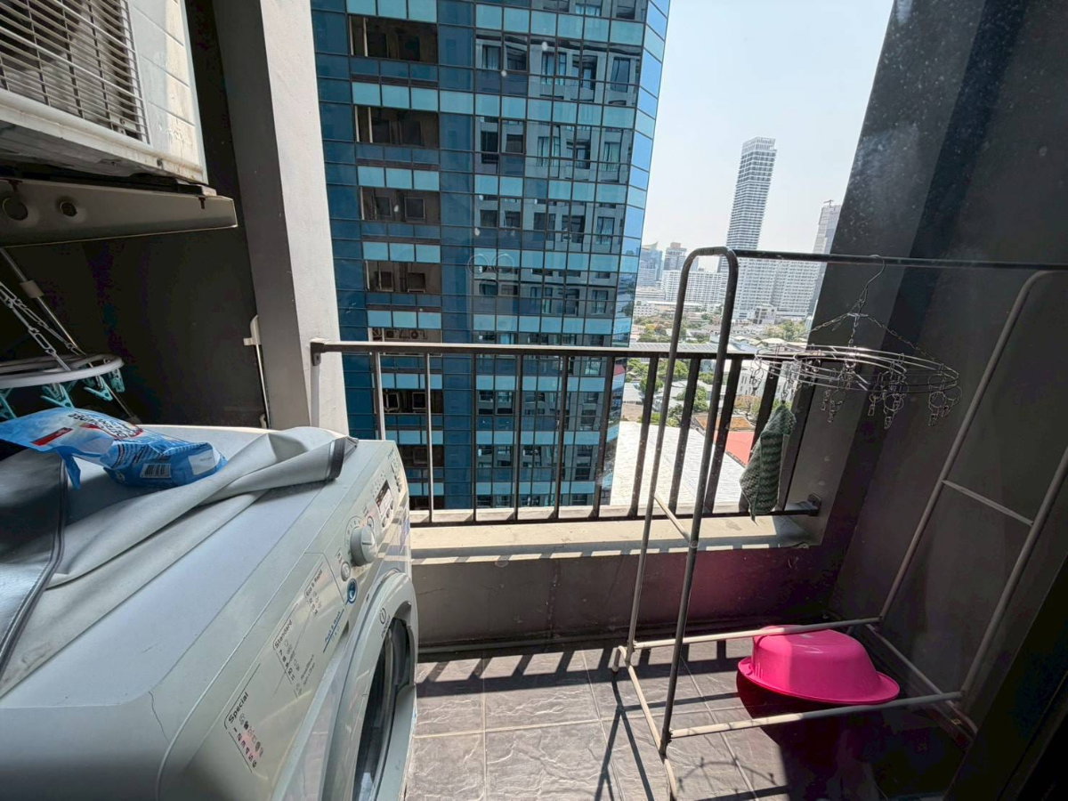 picture  1 Bed 1 Bath UP Ekamai Great location Nice Room - 6/7