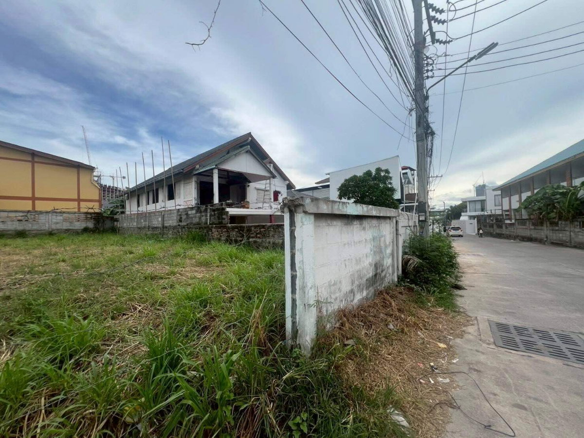 รูป ขายด่วนที่ดินพัทยา บางละมุง ชลบุรี - รูปที่ 2/7