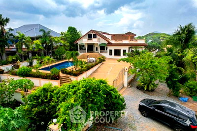 บ้านเดี่ยว ชลบุรี : วิลล่า 3-ห้องนอน ใกล้ สวนนงนุช (ID 2812226)