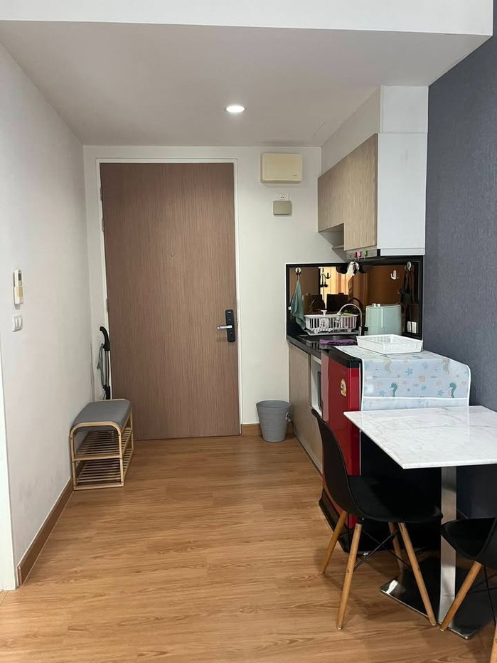 picture  1 Bed 1 Bath UP Ekamai Great location Nice Room - 5/7