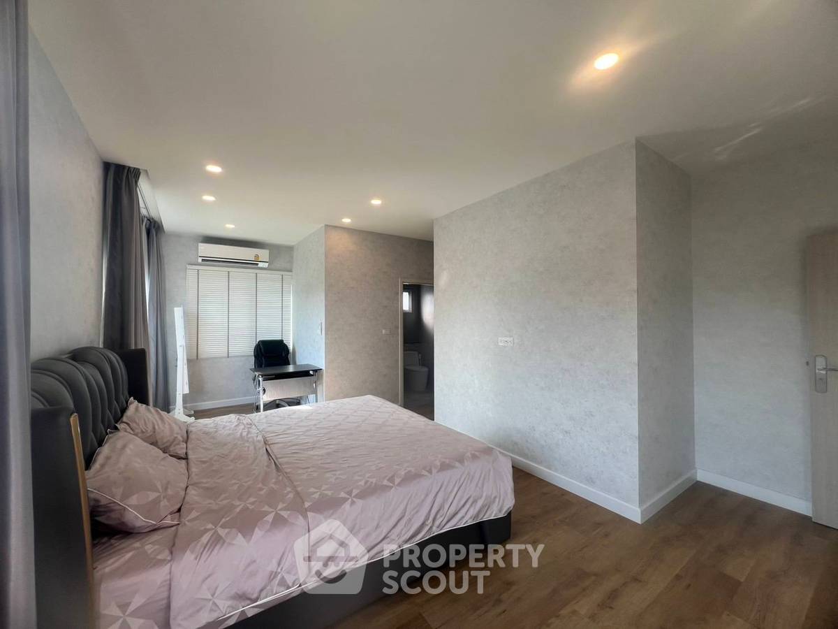 รูป บ้าน 4-ห้องนอน ที่ เพอร์เฟค เพลส พระราม 9-กรุงเทพกรีฑา ใน คลองสองต้นนุ่น (ID 2812130) - รูปที่ 13/20