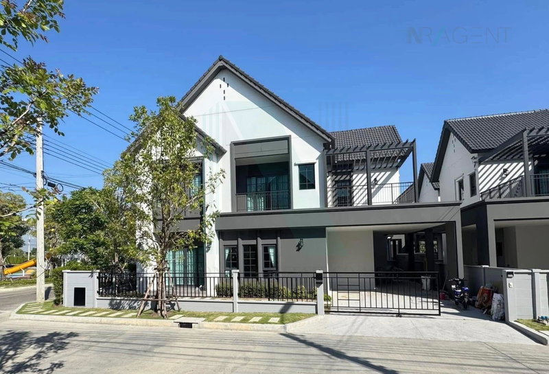 ขายบ้านเดี่ยว : 📌 ขายบ้านเดี่ยว โครงการ เซนโทร บางนา 2 ชั้น 4 ห้องนอน 5 ห้องน้ำ