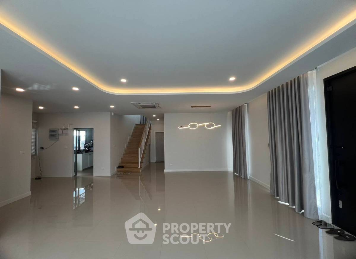 รูป บ้าน 4-ห้องนอน ที่ เพอร์เฟค เพลส พระราม 9-กรุงเทพกรีฑา ใน คลองสองต้นนุ่น (ID 2812130) - รูปที่ 11/20