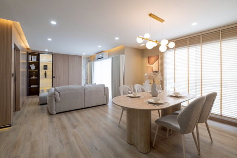 Shocking! Spacious 83 sq.m. unit with a 180-degree panoramic view! A great deal in Sukhumvit 71!💥