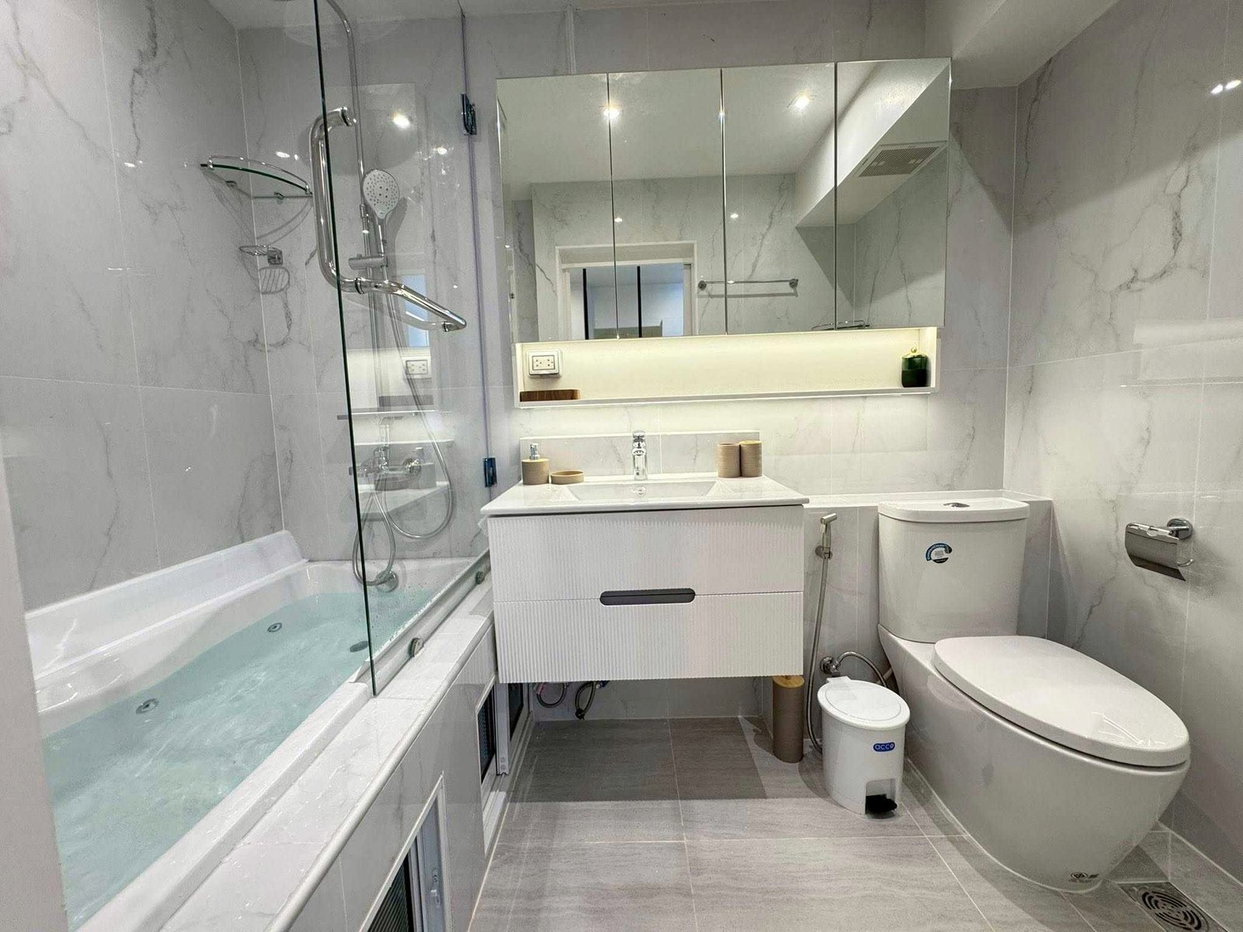 picture LTH15027 – Spacious Condo High Floor for Rent Chong Nonsi | Family Living Best Value | Near BTS Chong Nonsi | 75,000 THB | คอนโดให้เช่า ช่องนนทรี ชั้นสูง ครอบครัวอยู่สบาย คุ้มค่า ใกล้ BTS ช่องนนทรี - 4/5