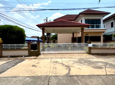 บ้านเดี่ยว ชลบุรี : ขายด่วน !! บ้านเดี่ยวหลังใหญ่ หัวมุม ม.ธารดารา ศรีราชา