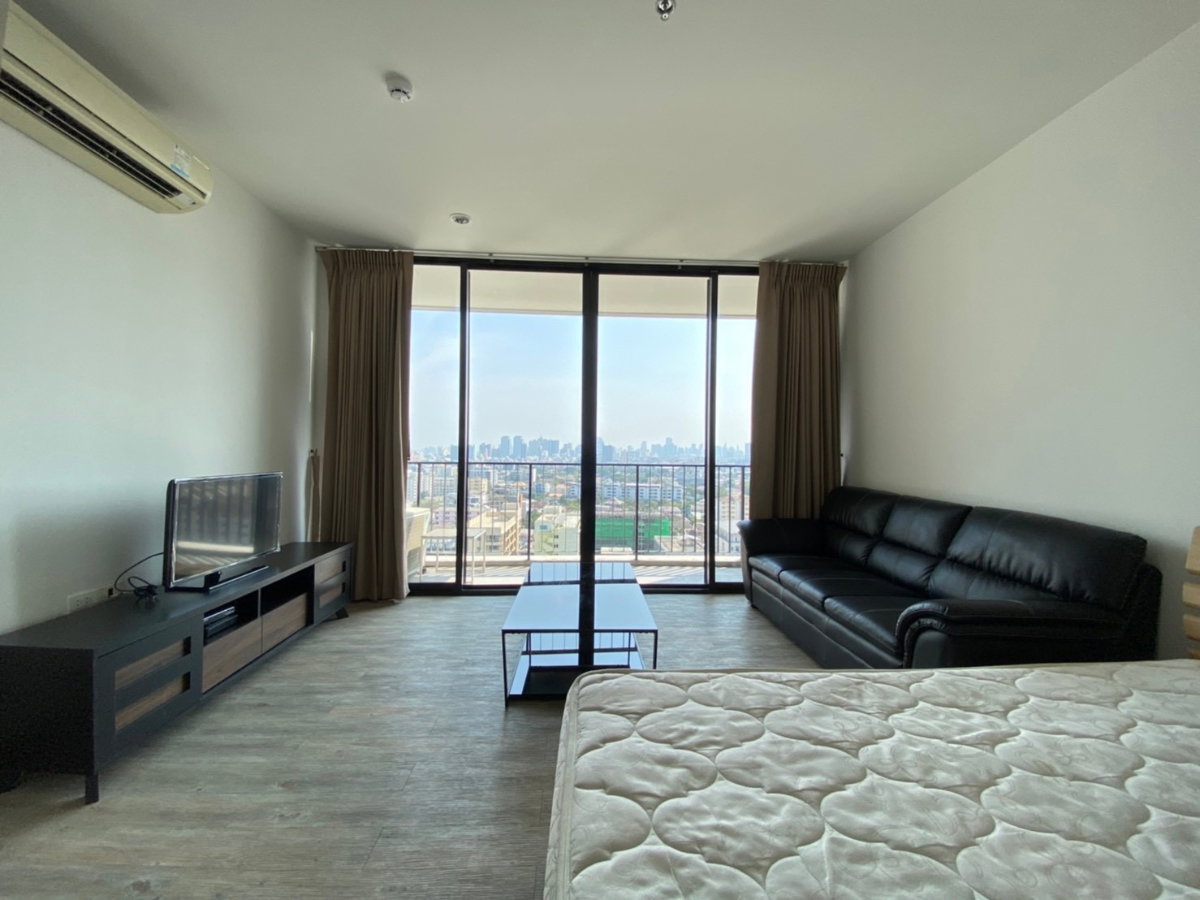 รูป The Issara Ladprao studio ถูกมาก 🎈🔑 13,500/เดือน - รูปที่ 1/5
