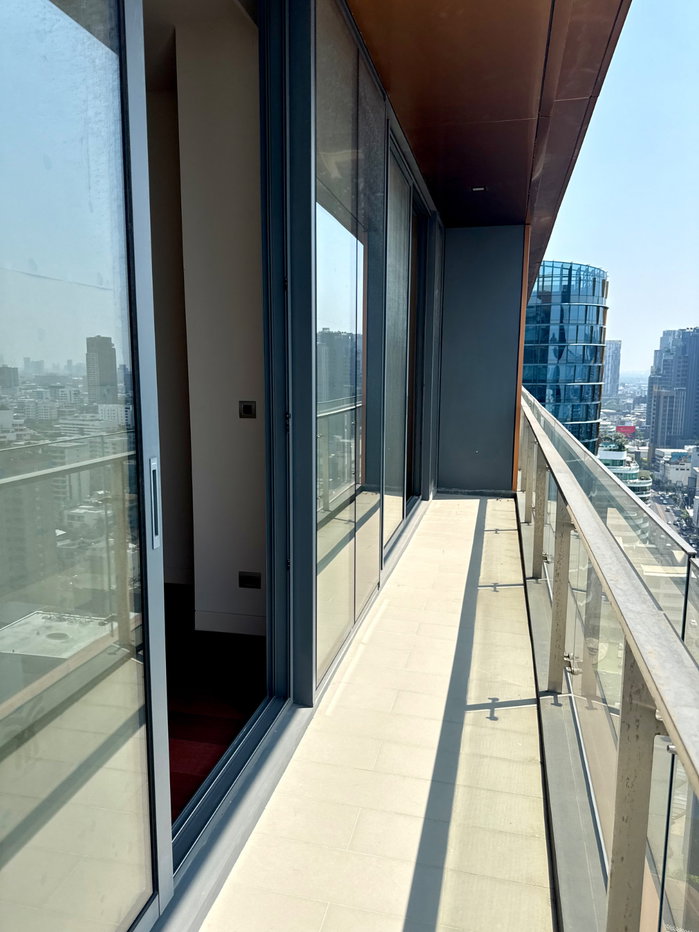 รูป KHUN by YOO 3-Bedroom Luxury Rare Unit – Spacious Layout, Ready for Custom Design - รูปที่ 8/14