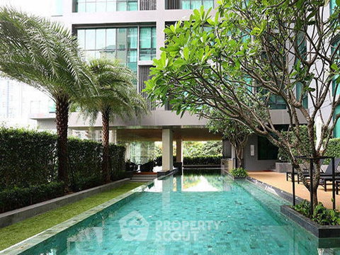คอนโด 1-ห้องนอน ที่ เดอะ รูม สุขุมวิท 21 ใกล้ MRT สุขุมวิท (ID 2740003)