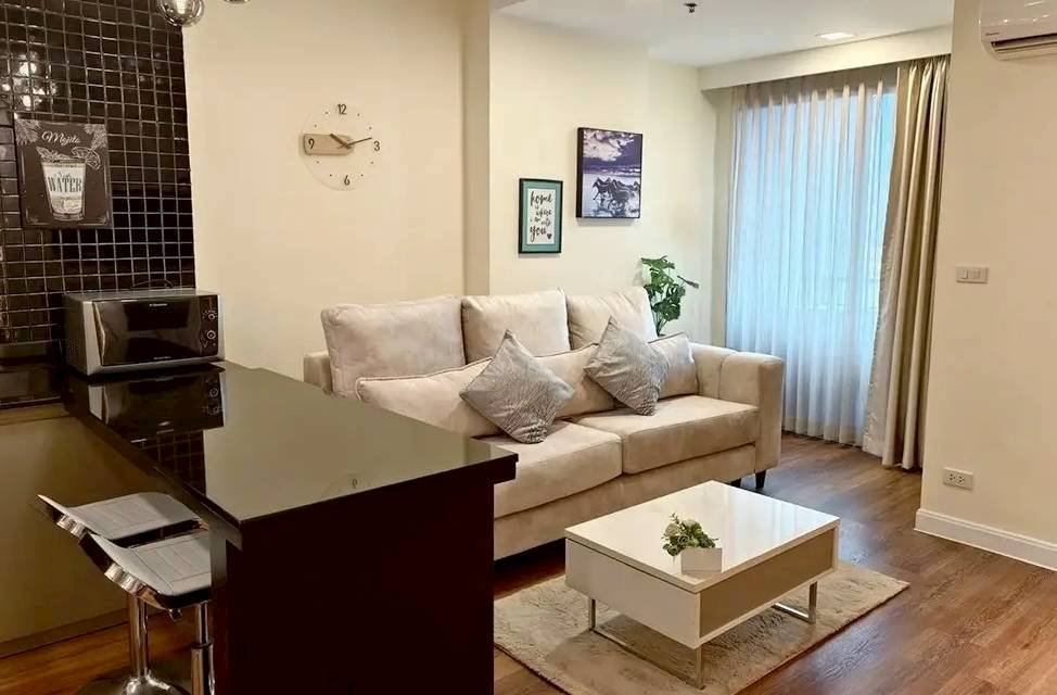 รูป LTHC15013 - Modern Condo Prime Location for Rent Ekkamai | City Lifestyle Best Value | Near BTS Ekkamai | 52,000 THB  - รูปที่ 6/9