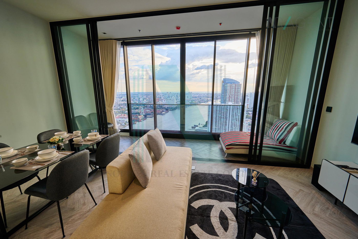 รูป 🔺 ขายคอนโด แชปเตอร์ เจริญนคร-ริเวอร์ไซด์ อาคาร 1 ชั้น 42 2 ห้องนอน ขนาด 78 ตรม ใกล้ BTS กรุงธนบุรี - รูปที่ 2/8