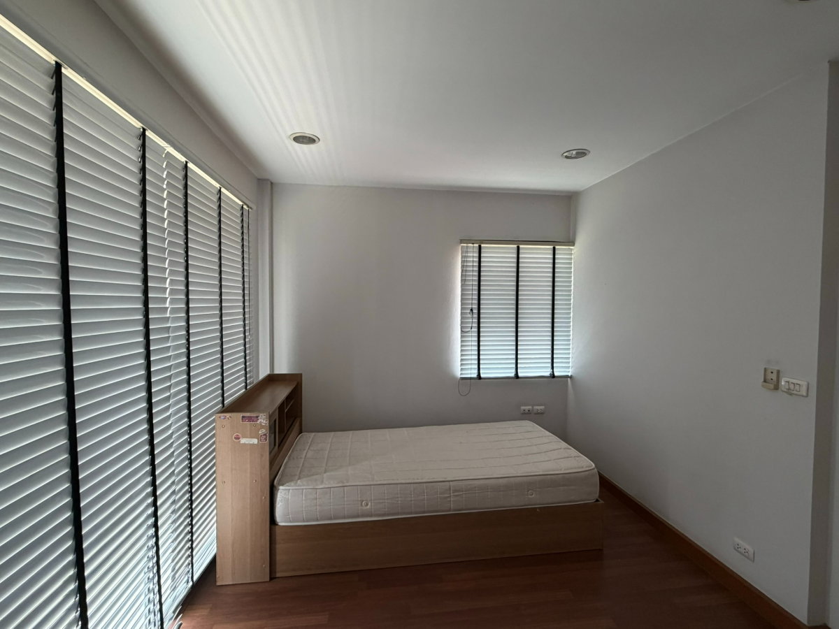 รูป ขายบ้านเดี่ยว 4.5ล้าน : เดอะทรัสต์ วิลล์ วัชรพล-หทัยราษฏร์ - รูปที่ 32/40