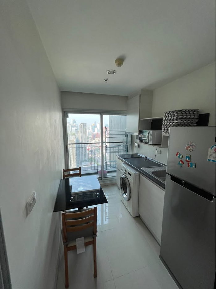 รูป Life Ratchadapisek - 1 ห้องนอน / 5 นาทีถึง MRT  ติดต่อได้ 24 ชม.ครับ Line:nonon , โทร 0890019933 - รูปที่ 5/9