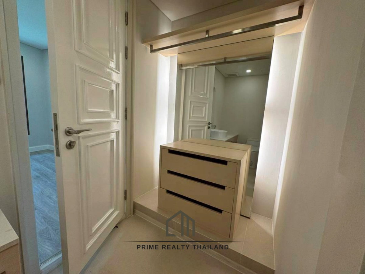 picture Comfortable 1st Floor Condo with Garden View - 13/17