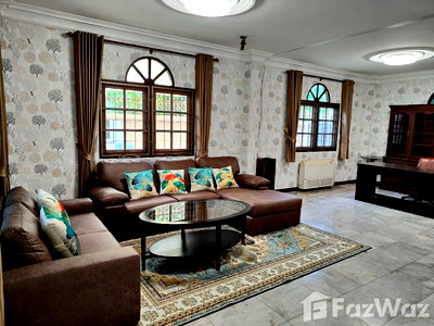 Houses for rent Bangkok : 4 Bedroom House for rent in Khlong Chan, Bangkok  1937725