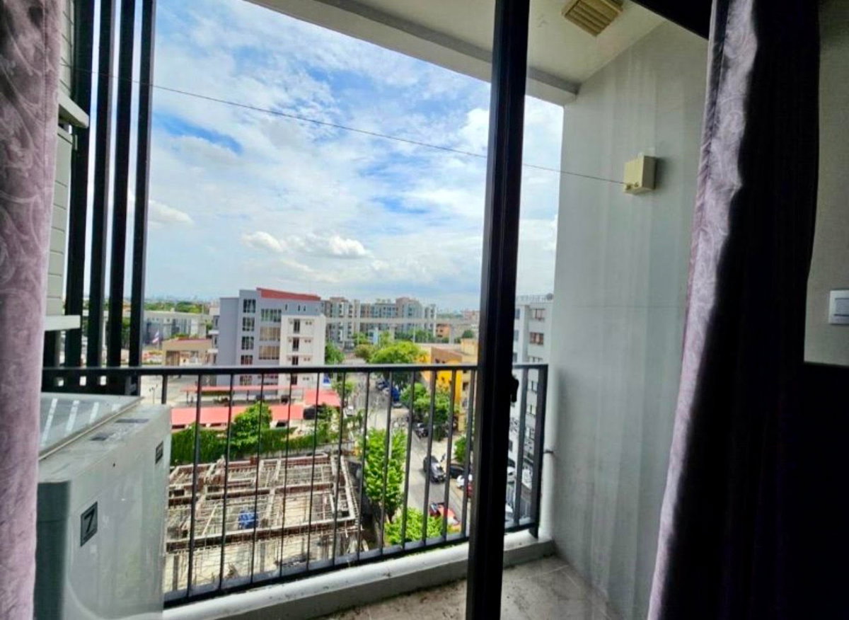 picture code : H203 H2 Condo Ramintra - Glass Building - 11/11