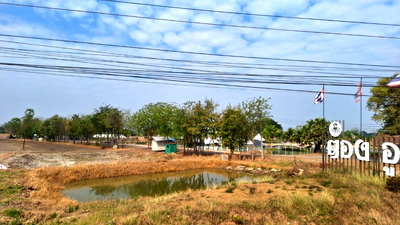 ที่ดิน ลพบุรี : ขายที่ดิน 29 ไร่ 1 งาน 3 ตรว. ติดถนนสาย 21 ถมแล้ว