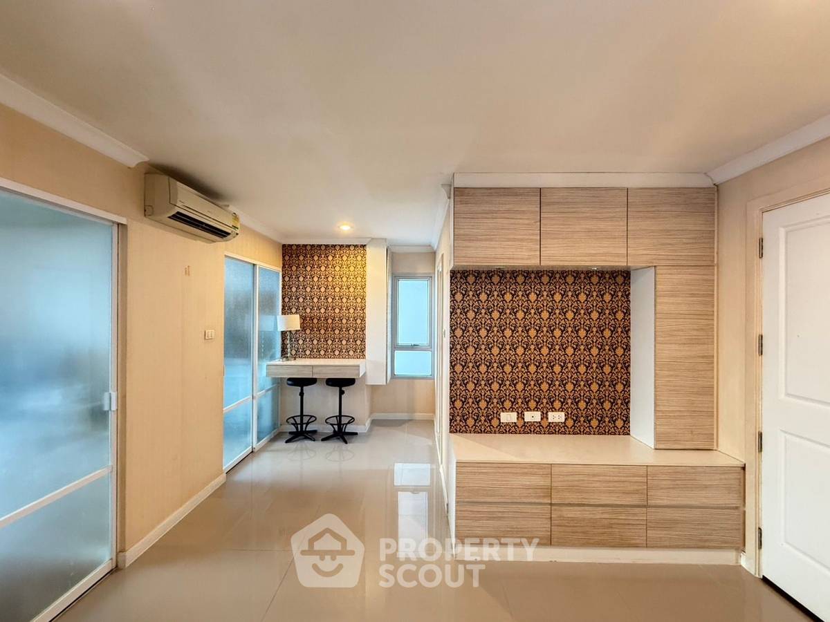 รูป คอนโด 1-ห้องนอน ที่ คอนโด ลุมพินี เพลส พระราม 9 – รัชดา ใกล้ MRT พระราม 9 (ID 2811557) - รูปที่ 4/16