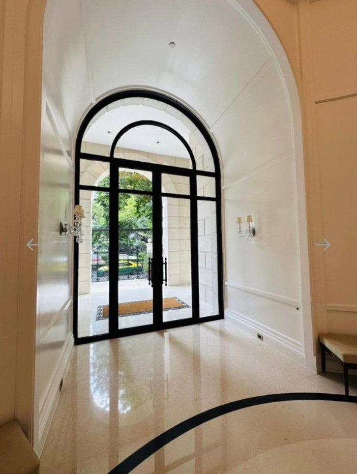 รูป Luxury Condo for Rent Phloen Chit | City Lifestyle Luxury | Near BTS Phloen Chit | 200,000 THB/Month | คอนโดหรูให้เช่า เพลินจิต ไลฟ์สไตล์เมือง หรูหรา ใกล้ BTS เพลินจิต 200,000 บาท/เดือน – LTHC11432 - รูปที่ 4/20