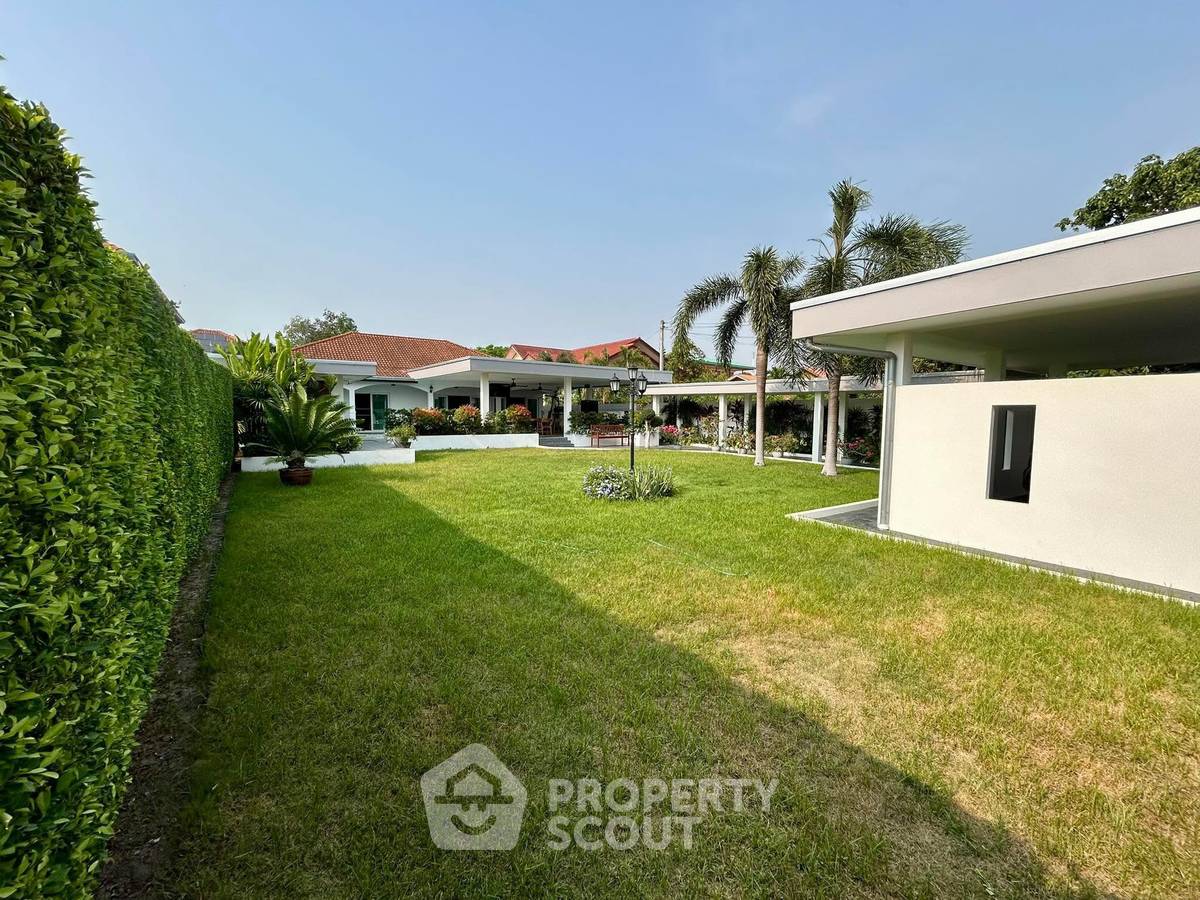 รูป วิลล่า 3-ห้องนอน ใกล้ พัทยาตะวันออก (ID 2812353) - รูปที่ 13/17