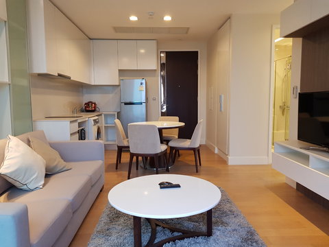 Equinox 2 Bedroom for Rent (Phahol-Vibha)