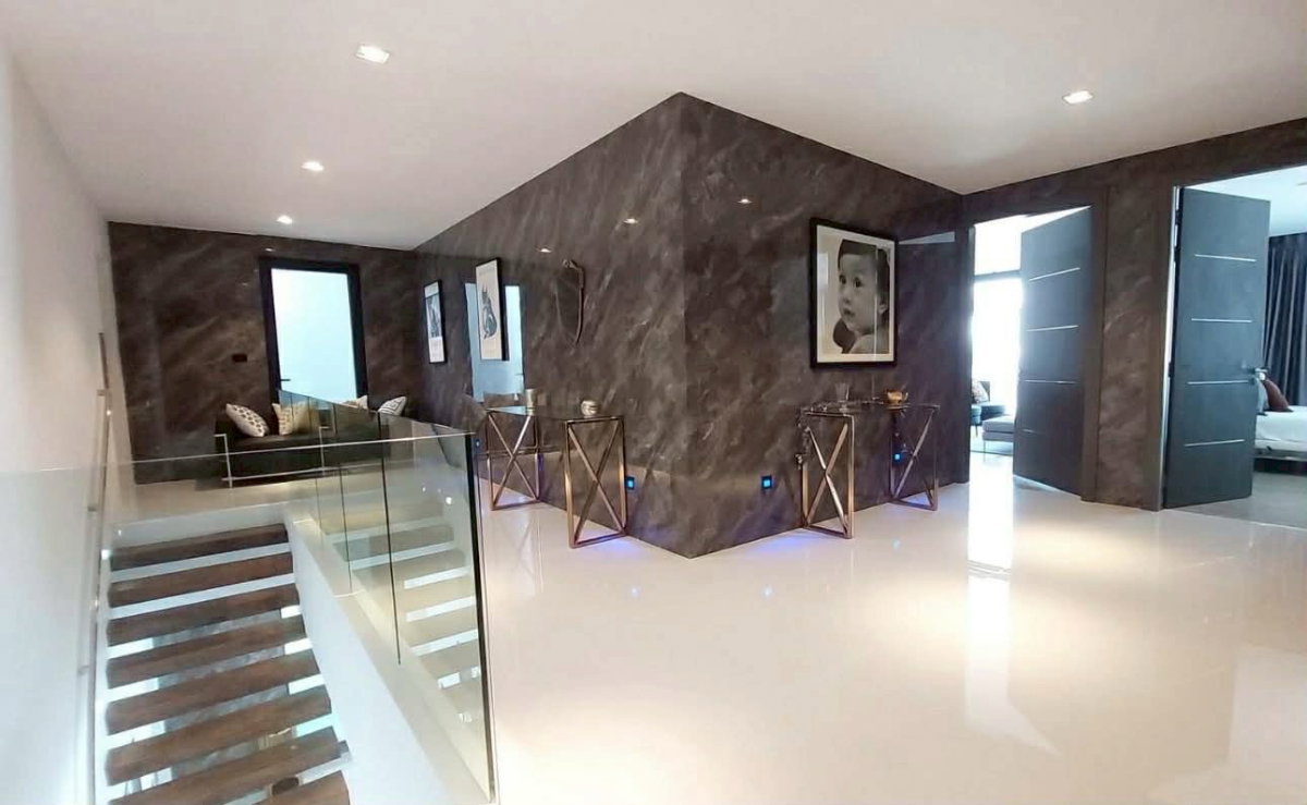 picture Luxury house for sale, Pattaya City - 6/19