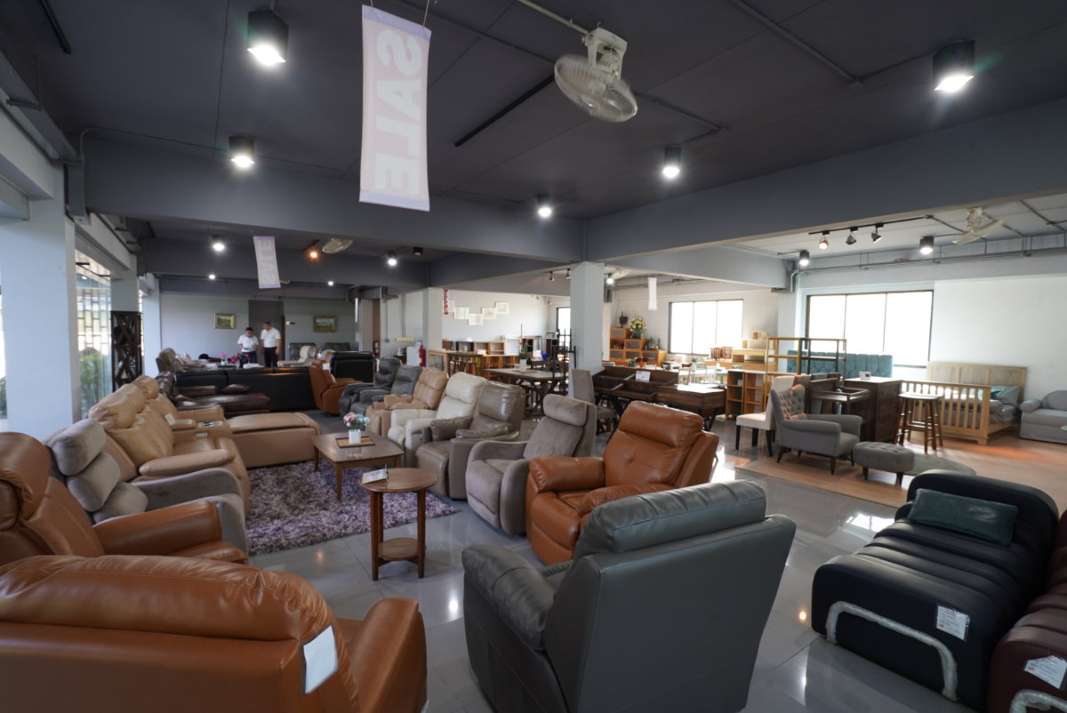 รูป ขายที่ดิน พร้อมอาคารพาณิชย์ 4 ชั้น และ 1 ชั้น ทำเลทอง ติดถนนเสรีไทย 90M - รูปที่ 22/31