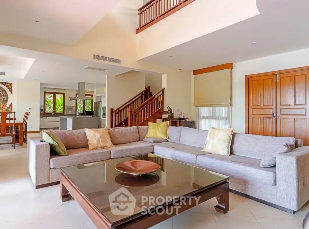 รูป วิลล่า 5-ห้องนอน ใกล้ หาดลากูน่า (ID 1533997) - รูปที่ 18/26