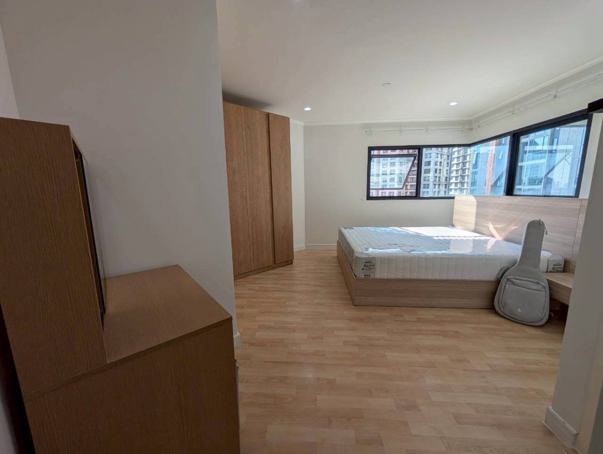 รูป Sathorn Garden✨ BTS Saladeang, Lumpini Park🌳 109 sqm. 2 bedroom 2 bathroom High floor rent 55,000🔥 - รูปที่ 5/9