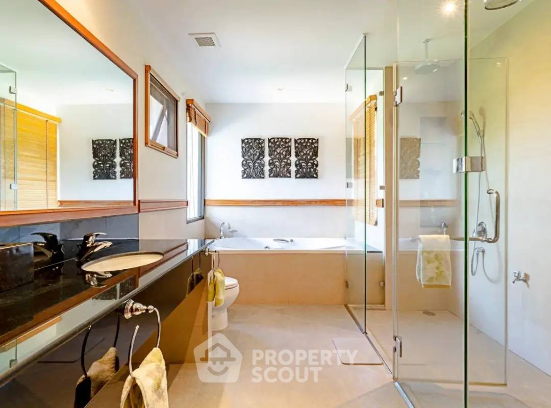 รูป วิลล่า 5-ห้องนอน ใกล้ หาดลากูน่า (ID 1533997) - รูปที่ 8/26