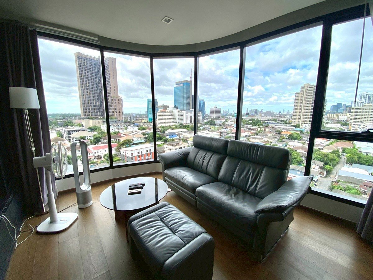 รูป LTH15034 – Modern Condo Prime Location for Rent Thonglor | City Lifestyle Best Value | Near BTS Thonglor | 70,000 THB | คอนโดให้เช่า ทองหล่อ ทำเลดี ไลฟ์สไตล์เมือง คุ้มค่า ใกล้ BTS ทองหล่อ - รูปที่ 10/17